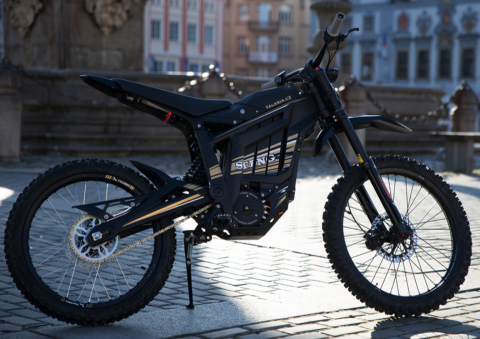 E-MOTO TALARIA a SUR-RON